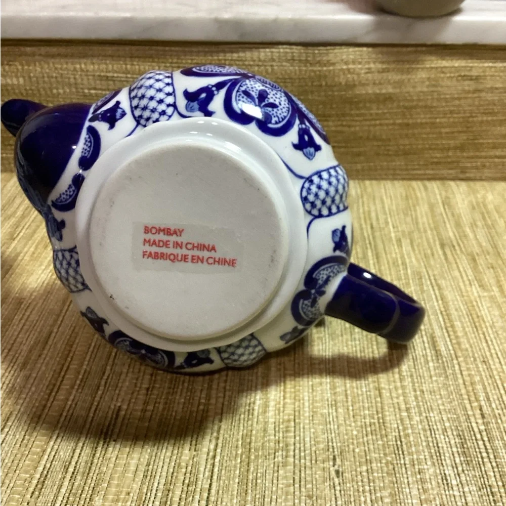 Vintage Bombay Blue and White Serveware Teapot with Warmer